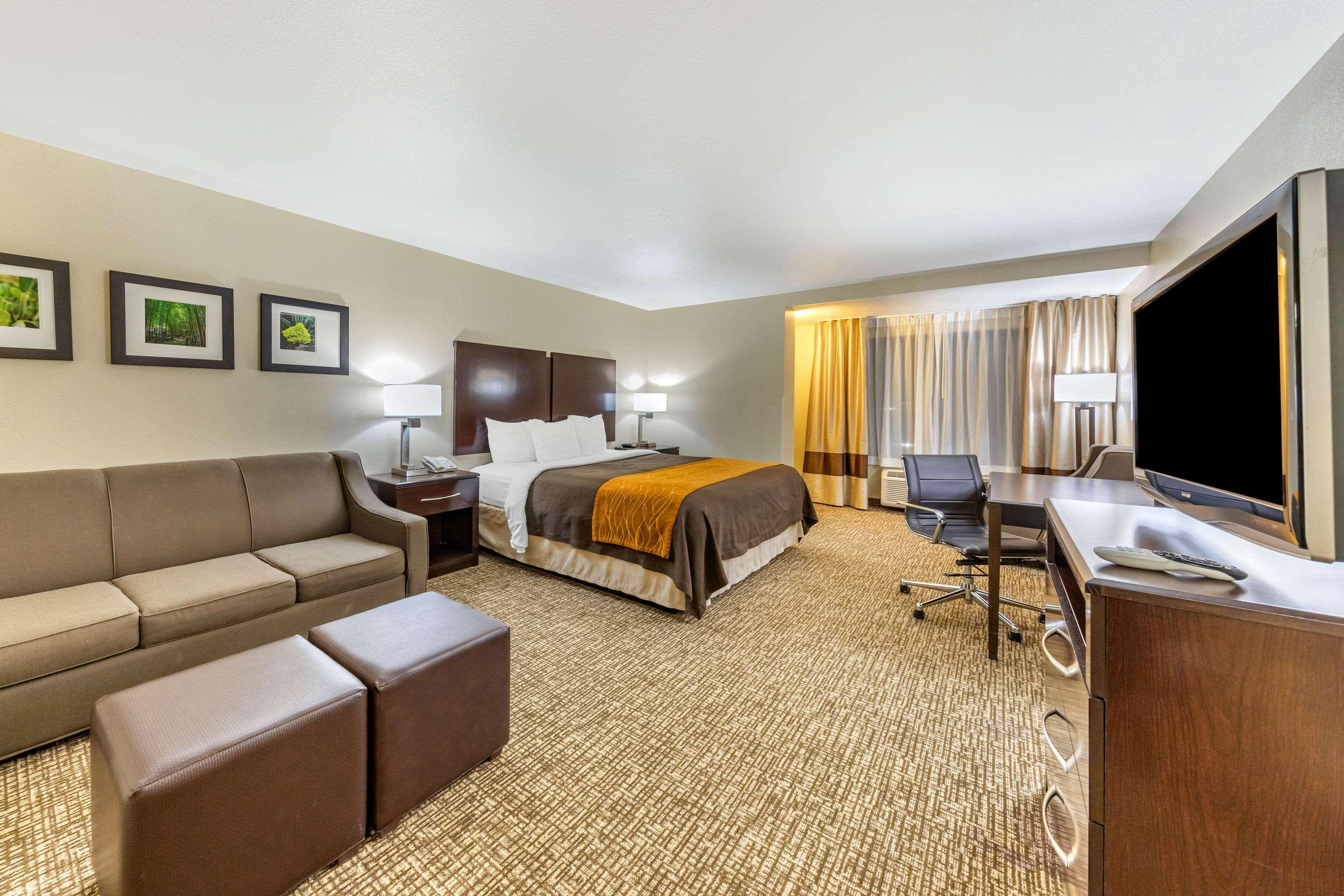 Comfort Inn & Suites Colton Exteriör bild