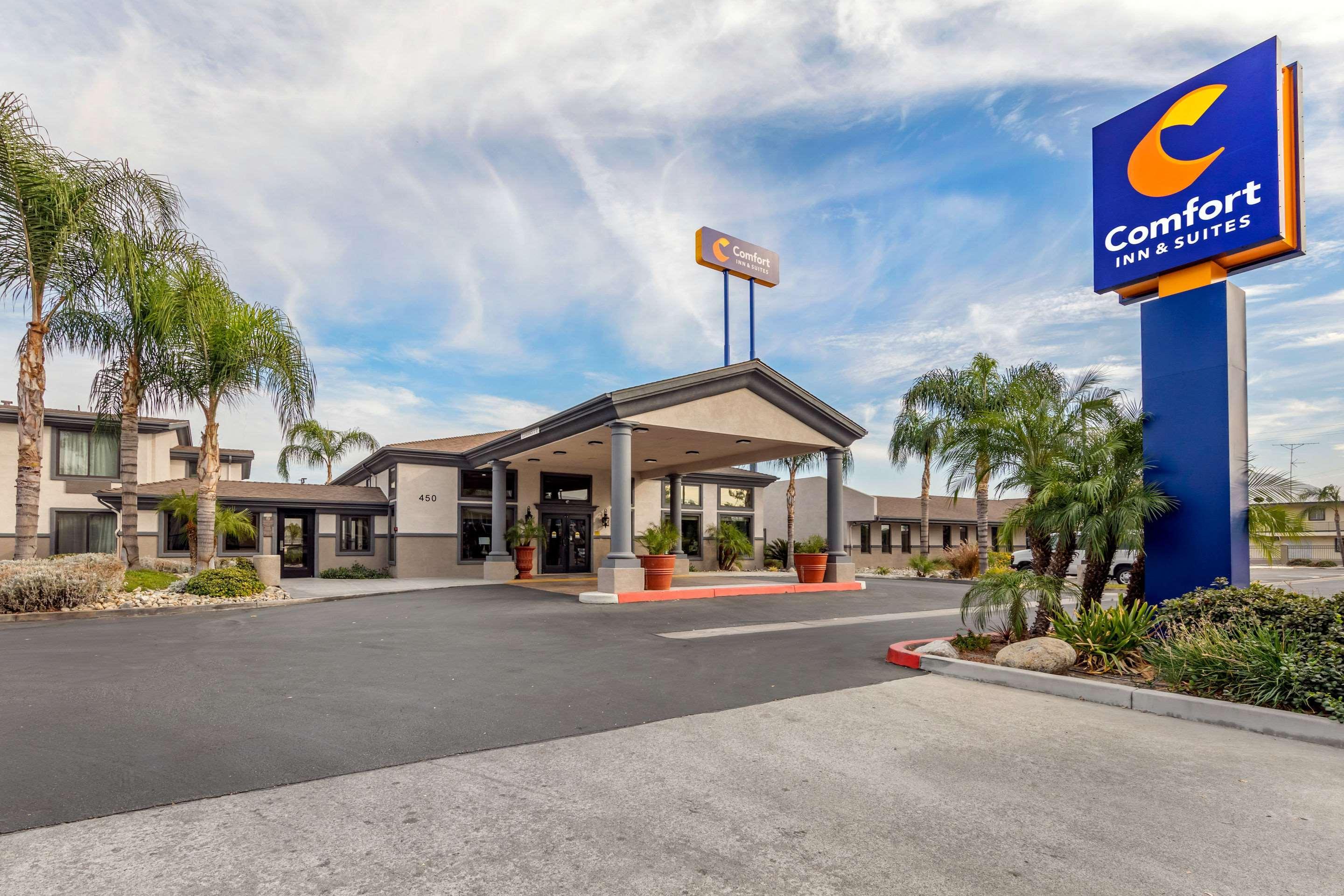 Comfort Inn & Suites Colton Exteriör bild