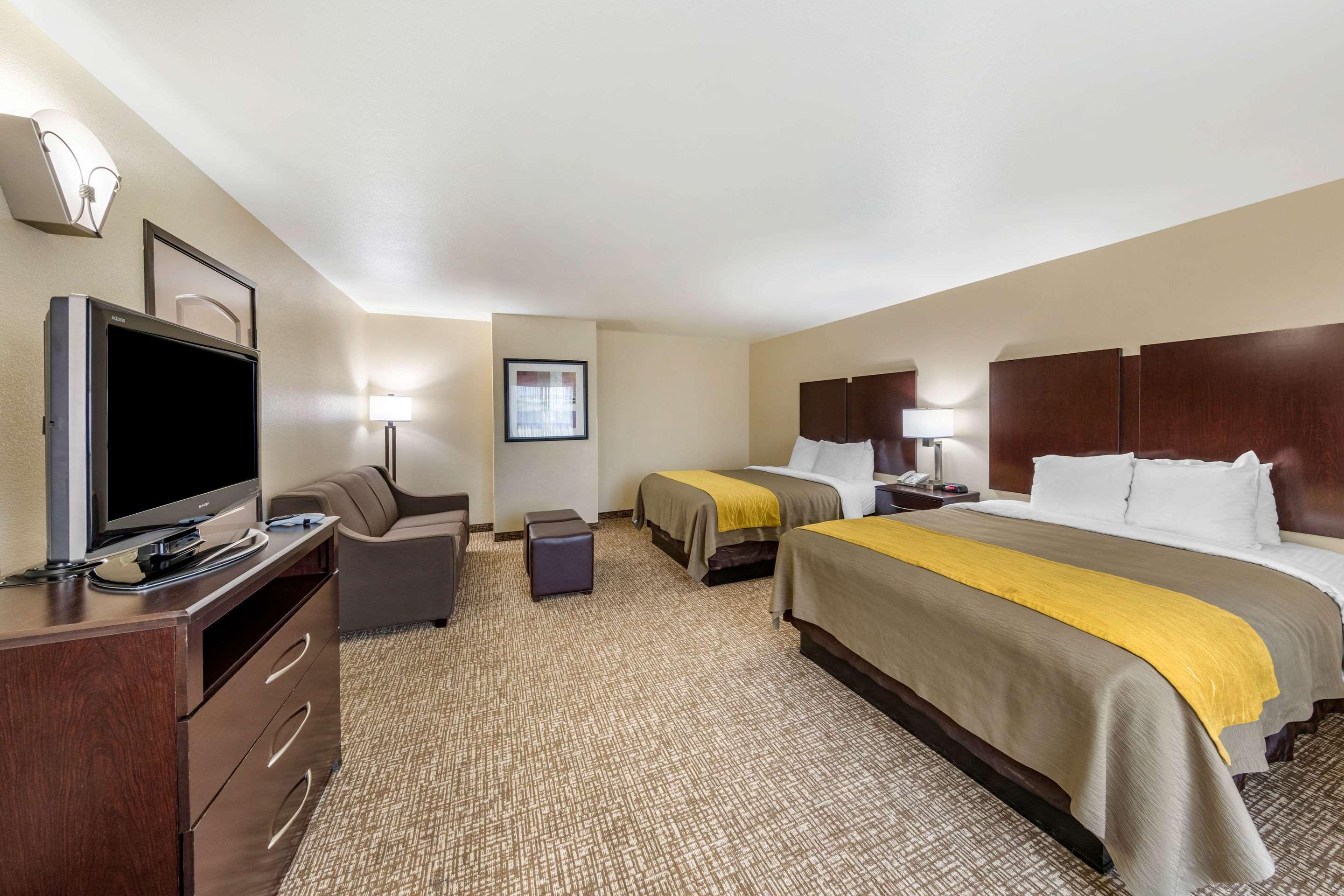 Comfort Inn & Suites Colton Exteriör bild
